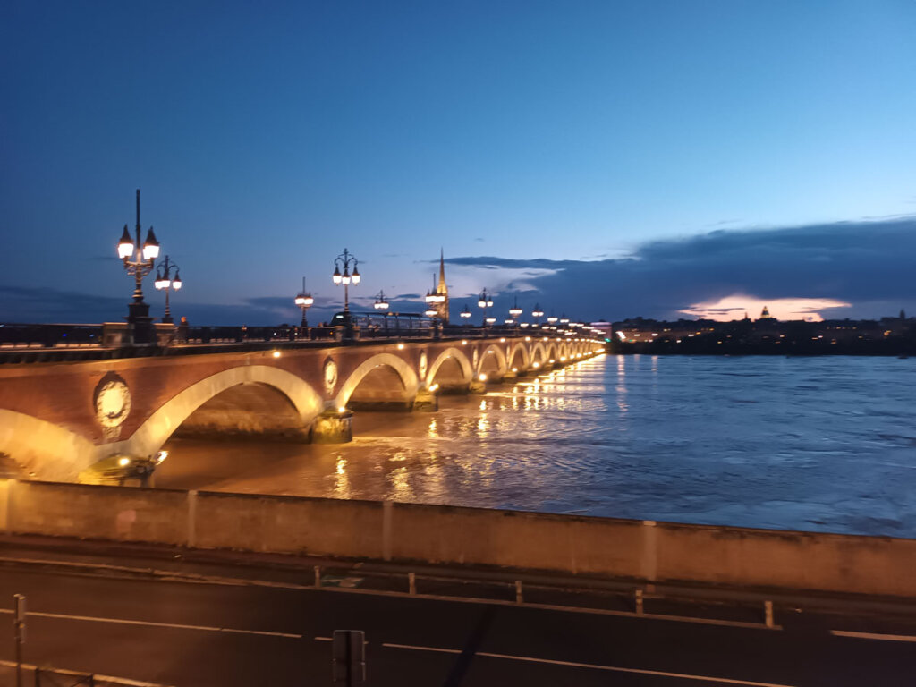 bordeauz bridge 